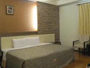Hua Xiang Motel - Fengshan Kaohsiung Extérieur photo